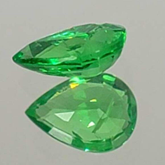 Rare .78 carat Tsavorite!! - Picture 9 of 10